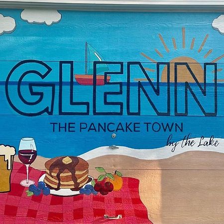 The Charming Glenn Cottage! Walk To Lake Michigan! Fennville エクステリア 写真