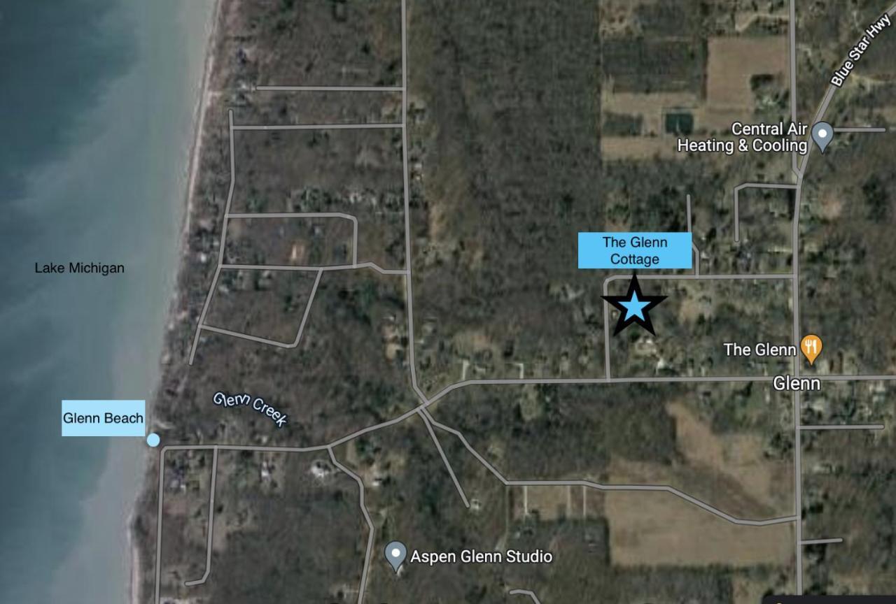 The Charming Glenn Cottage! Walk To Lake Michigan! Fennville エクステリア 写真