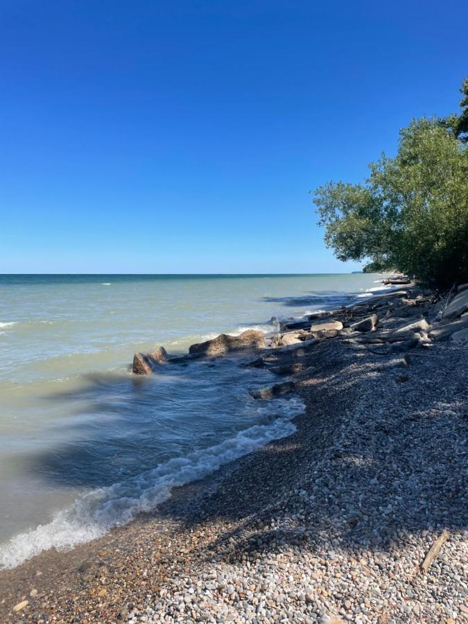 The Charming Glenn Cottage! Walk To Lake Michigan! Fennville エクステリア 写真