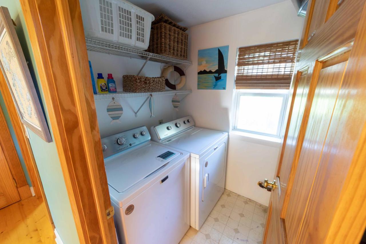The Charming Glenn Cottage! Walk To Lake Michigan! Fennville エクステリア 写真